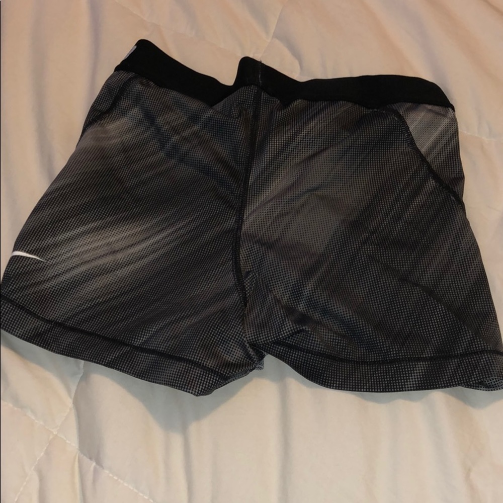 spandex - Picture 2 of 2